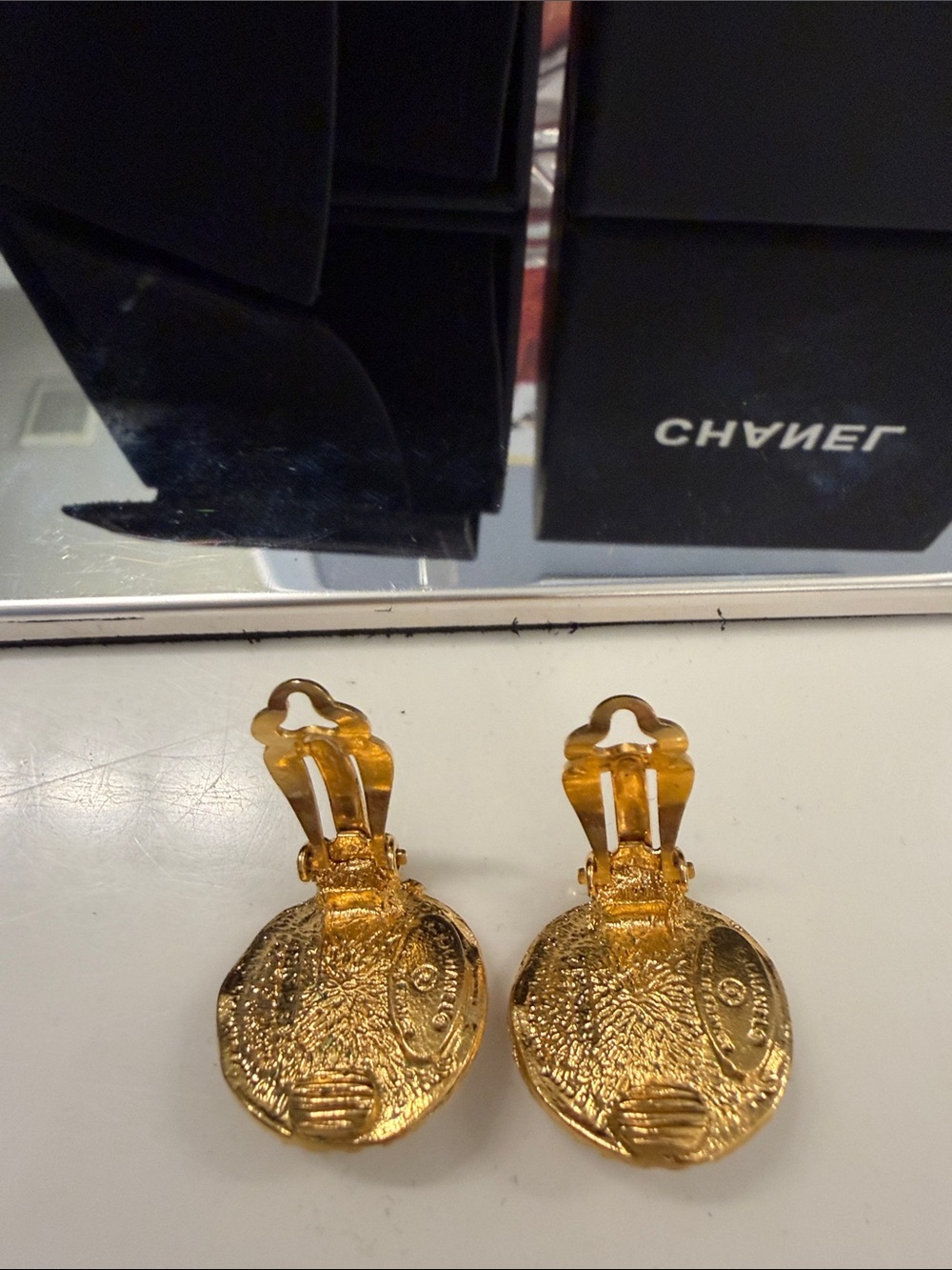 CHANEL Gold-Tone Round Logo Pearl Button Earrings - Picture 3 of 7